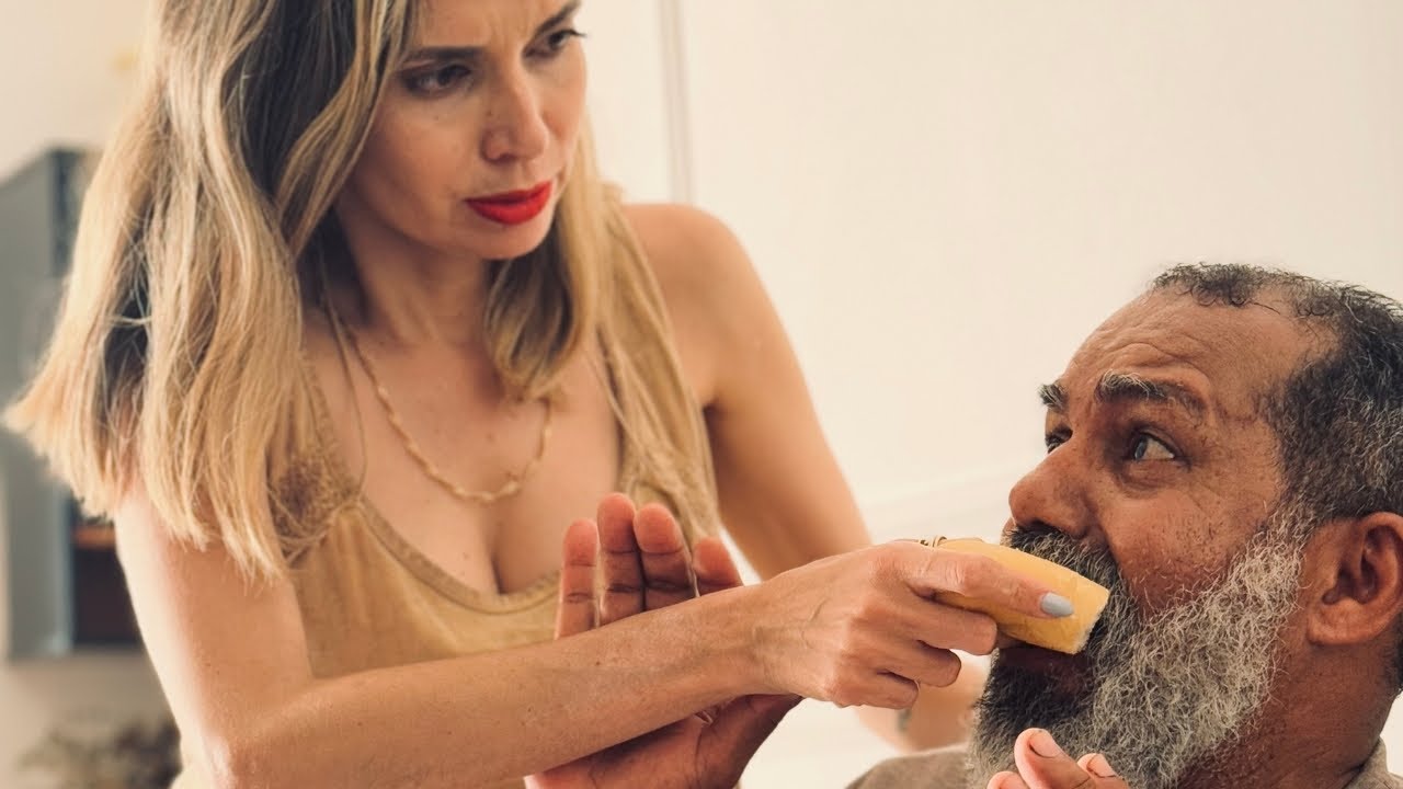 This Daughter-In-Law Did This To Her Father-In-Law Without Her Husband Noticing, Until One Day ... 😱