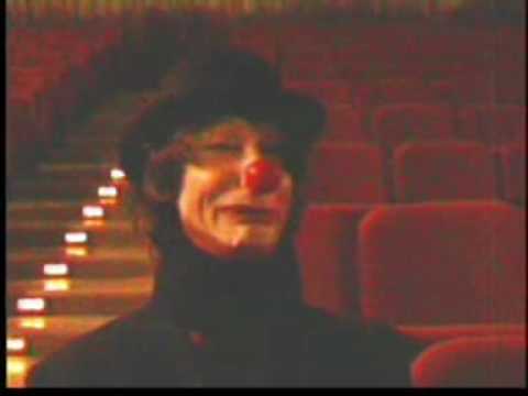 HO FREDDO AL PIANTO - TRAILER