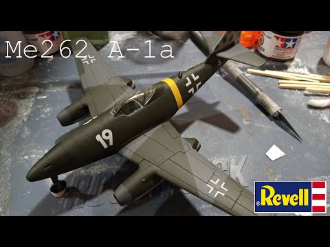 Full build video of the Revell 1:72nd scale Me262 A-1a