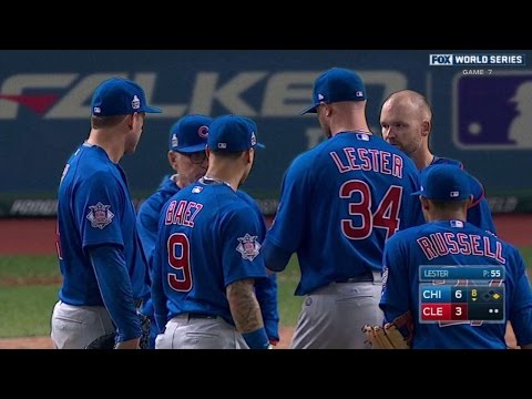 WS2016 Gm7: Ramirez tallies second infield hit