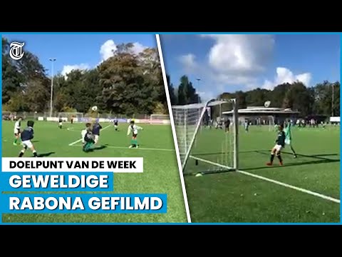 Keeper kansloos bij schitterend trucje - DOELPUNT VAN DE WEEK