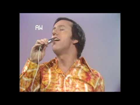 Ray Stevens - "Johnny B  Goode" (Live on The Ray Stevens Show, 1970)