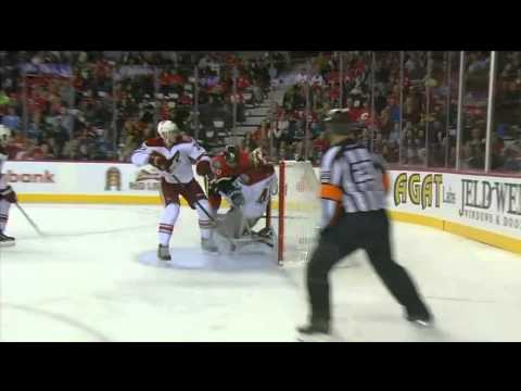 Mike Smith pulls David Jones's hair Phoenix Coyotes vs Calgary Flames 9/25/13 NHL Hockey