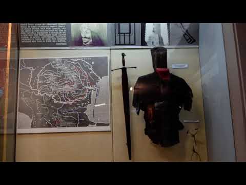 Dracula.Vlad Dracul.Vlad Tepes.,sword and armour.War.King