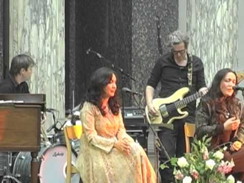 Sad Sol (Lullaby) by Mahsa and Marjan Vahdat