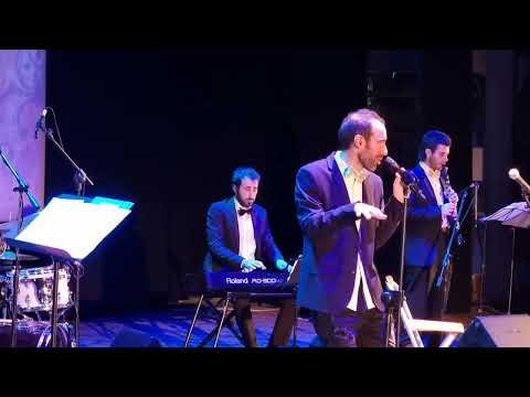Lorenzo Andreaggi al concerto "Canzoni x 2" canta VAIA FIRENZE di Narciso Parigi