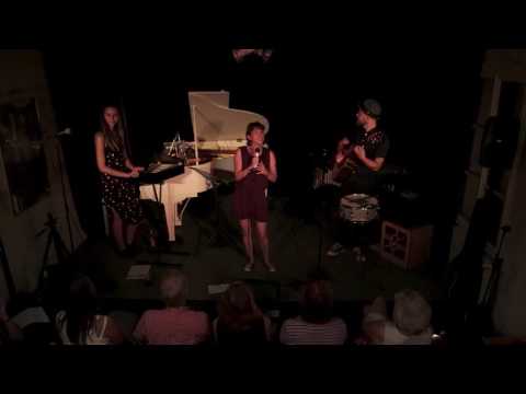 Viola Hammer, Marina Zettl und Raphael Meinhart - Small