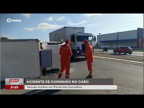 Cabo de Santo Agostinho: caminhão tomba em Ponte dos Carvalhos | #NovaGeral | TV NOVA