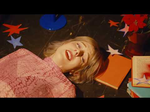 Tour Guide Blonde – Sensitive Bitch (Official Music Video)