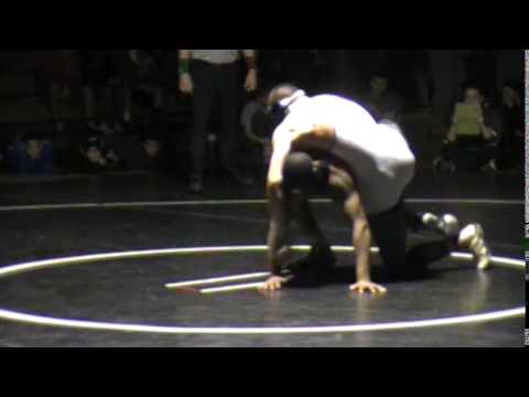 2015 Western Mass Finals 152 lbs Joel Serrano (Central) vs Mike Lemoine (Minnechaug)