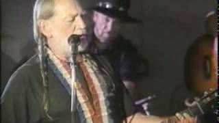 Willie Nelson / Hello Walls