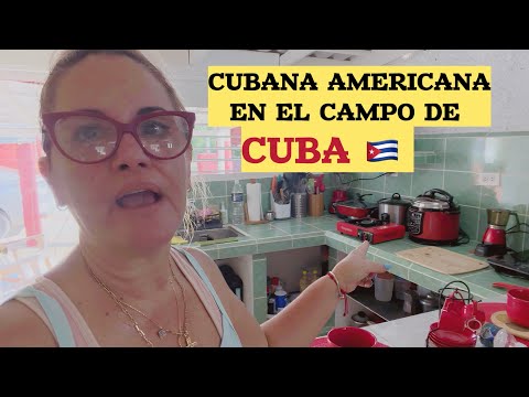 Cubana Americana pasando unos días en Viñales Pinar del Rio Cuba 