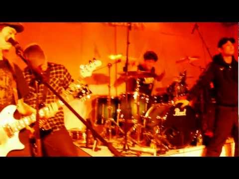 Vicious Glare [STAND ALIVE Vol.1]