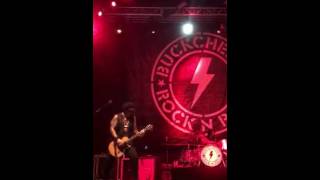 Buckcherry live Somebody Fucked with Me