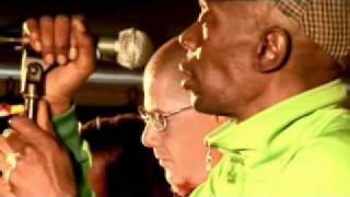 Faithless - Bombs (Live at O2 Wireless)