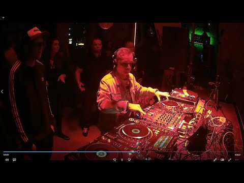 Capeesh Society b2b James Cole live warm up set before George Smeddles at Badgirls Hungi Szeged 17 1