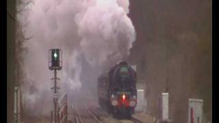 preview picture of video '6201 Princess Elizabeth approaches Wanborough.MP4'