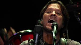 Video Al Otro Lado Del Mundo (En Vivo) de Hernaldo Zúñiga