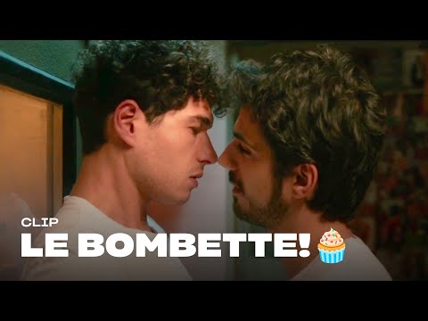 Fuoco, fiamme e bombette nel panificio di Luca | Maschile Singolare