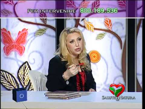 Le macchie scure su una faccia da posti come liberarsi Vitex la decolorazione di pacco di faccia