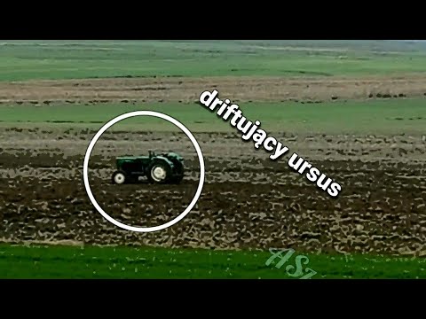 Jeżdżący ciągnik bez kierowcy. Krupe 22.12.2020 Driftujący Ursus