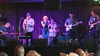 Loving You // Sandi King performs the music of Nikka Costa