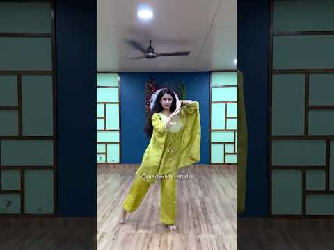 Khaand laggdi 🤩shehnaaz  gill new song | ikk kudi #dance #shortfeed #youtubeshorts