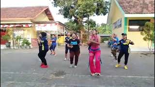 Download lagu senam kreasi SALAM TRESNO # GRUP kesemi pandaan#koreo leha sarminto mp3