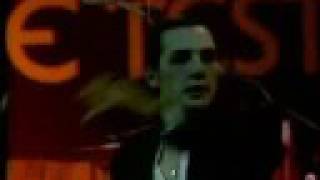 The Damned - Smash It Up  (Old Grey Whistle Test)