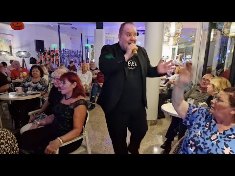 Optreden 1 CDV in Spanje. Xania Hotel in Lloret De Mar 🥳✌️