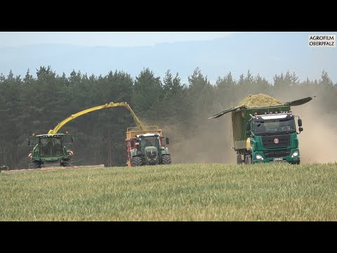 John Deere 9700i arbeitet sich durchs Getreide - GPS häckseln XXL mit LU Beinrucker -Fendt Vario 942