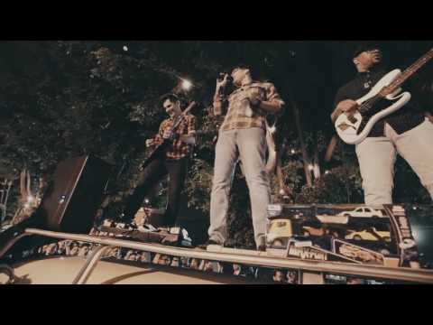 Tributo a Yehovah - Help Truck 001