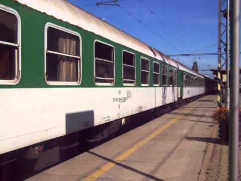 Odjezd vlaku R 610 Karlex ze stanice Teplice v Čechách