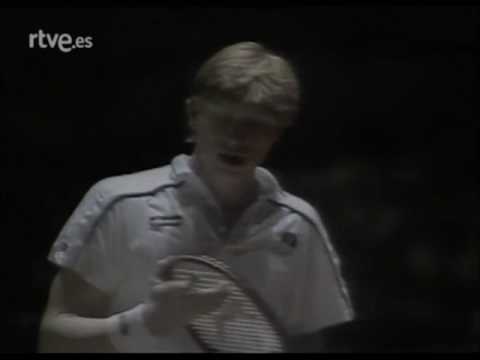 Boris Becker vs Mats Wilander - Junior Masters Final 1986