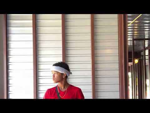 JUSTBHEEKS FT. BOOGOTTI LOOT