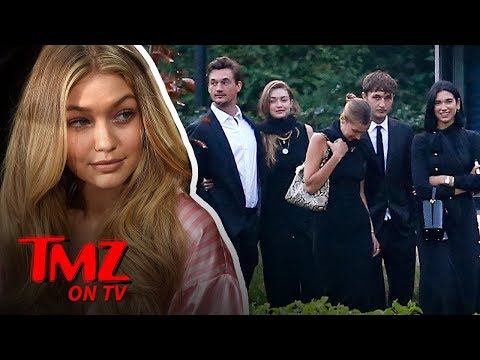 Download Gigi Hadid And Tyler Cameron Kissing At Vma