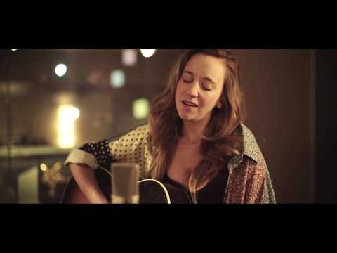 «A Million Years» — Coop-Weihnachten mit Anna Känzig und Tobey Lucas