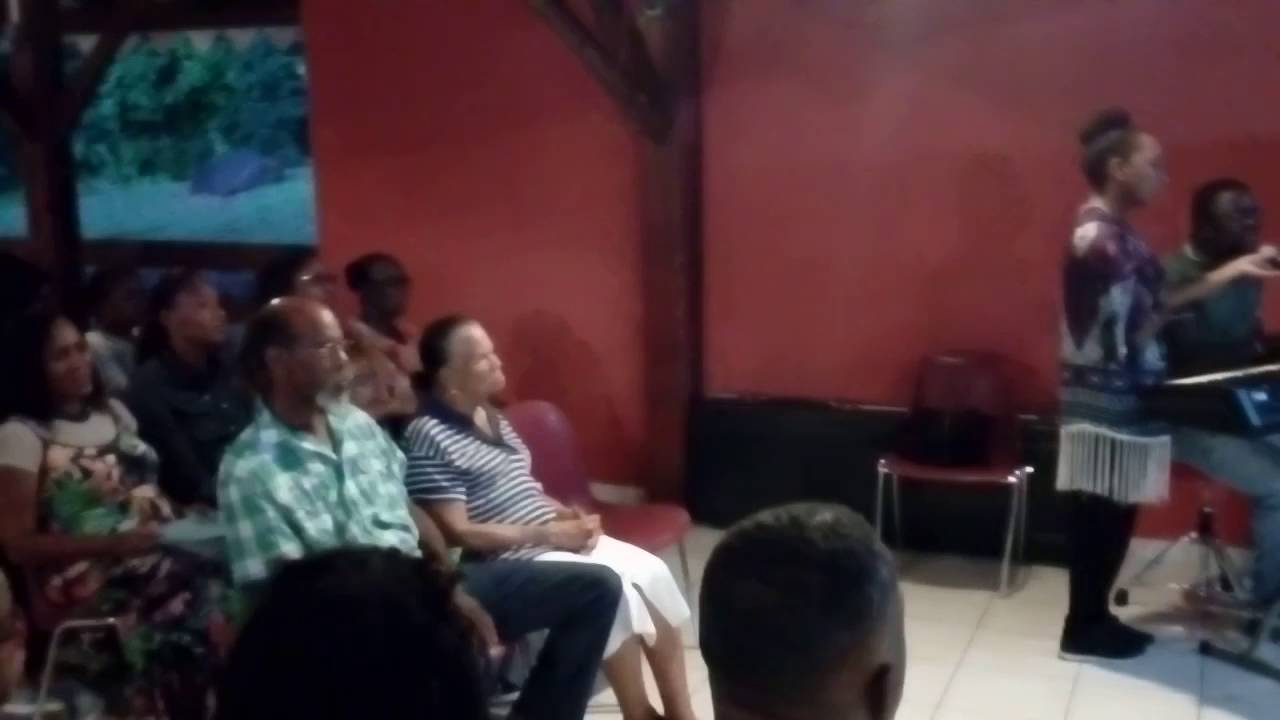 Thumbnail of video: Extrait du 3ème jour - Martinique (24/09/16) 