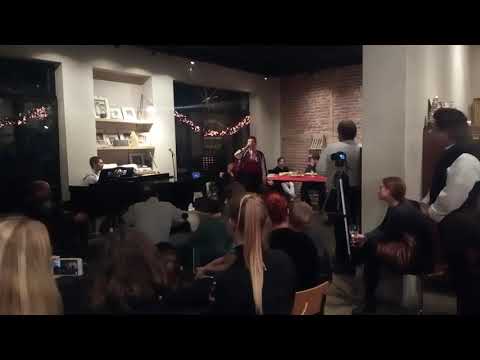 "Даньова мама" Донко Марков пее в Дортмунд