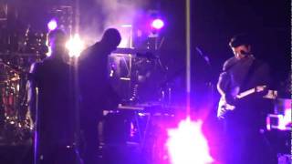 WHITE LIES - Peace &amp; Quiet [23-03-2011, Live At La Cigale, Paris]