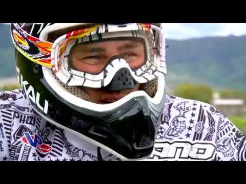 ▶ Mike Metzger Barrel Roll Attempt