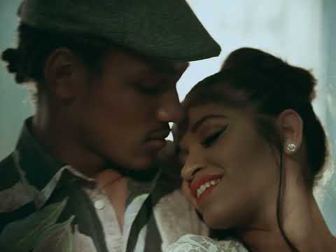 Luna Manzanares y Omara Portuondo - Silencio