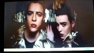 Jedward- wow oh wow official music video