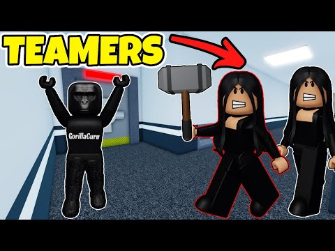 Escaping Teamers in Flee the Facility!!!