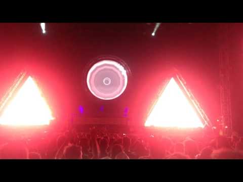 Marco Carola plays Michael Jackson - They Don't Care About Us ( Massi ISX & RULERS Edit ) @ KFF 2016