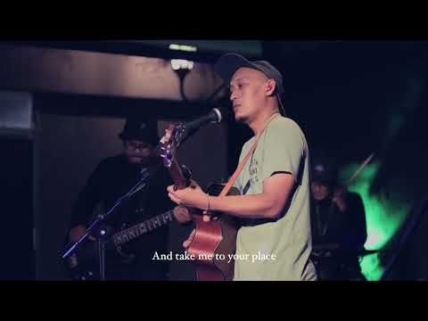 Adi Widodo - Time After Time (Live in Ruang Ekraf Jogja)