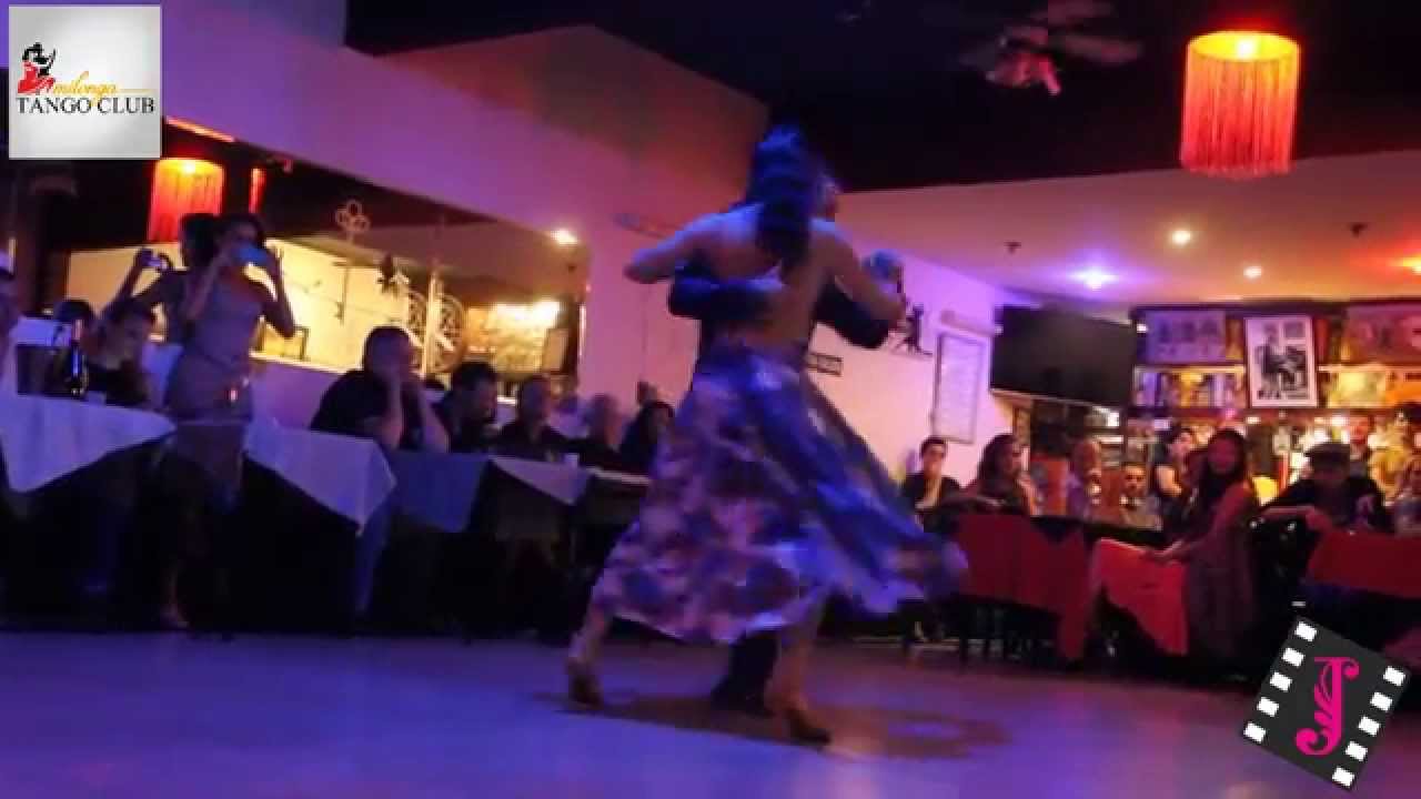JULIETA BISCIONE Y ROBERTO CASTILLO en el Tango Club Milonga 02