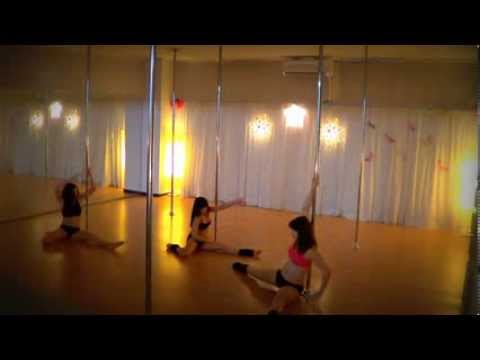 03.Thess Pole Art Show 9 - Level 4 (Kadebostany - Walking With A Ghost)