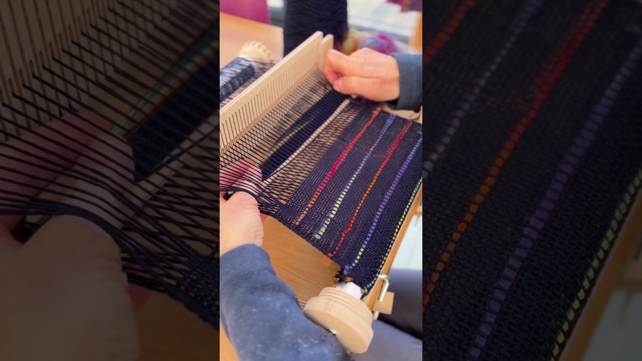 Beginner rigid heddle weaving loom kit UK. #weaving #rigidheddleloom #firsttimeweaver #scarfweaving