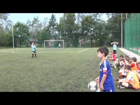 "Młodzi w sporcie - Strzybnica 2012" - kat. podstawówka -  pierwszy mecz